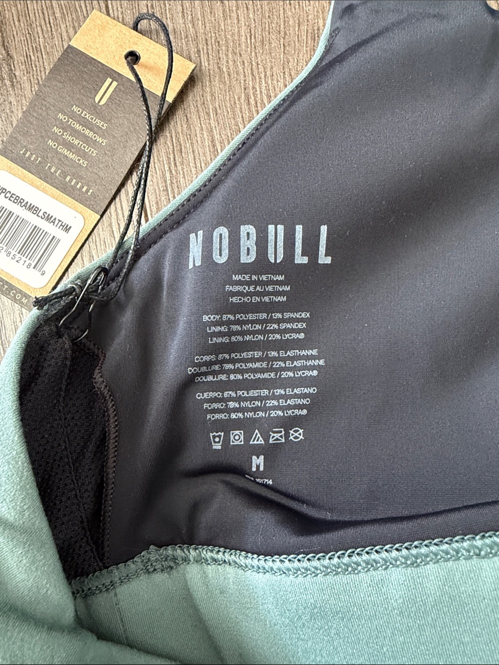 NWT NoBull Women’s Sports Bra in Green/Teal. Size M - Picture 3 of 3